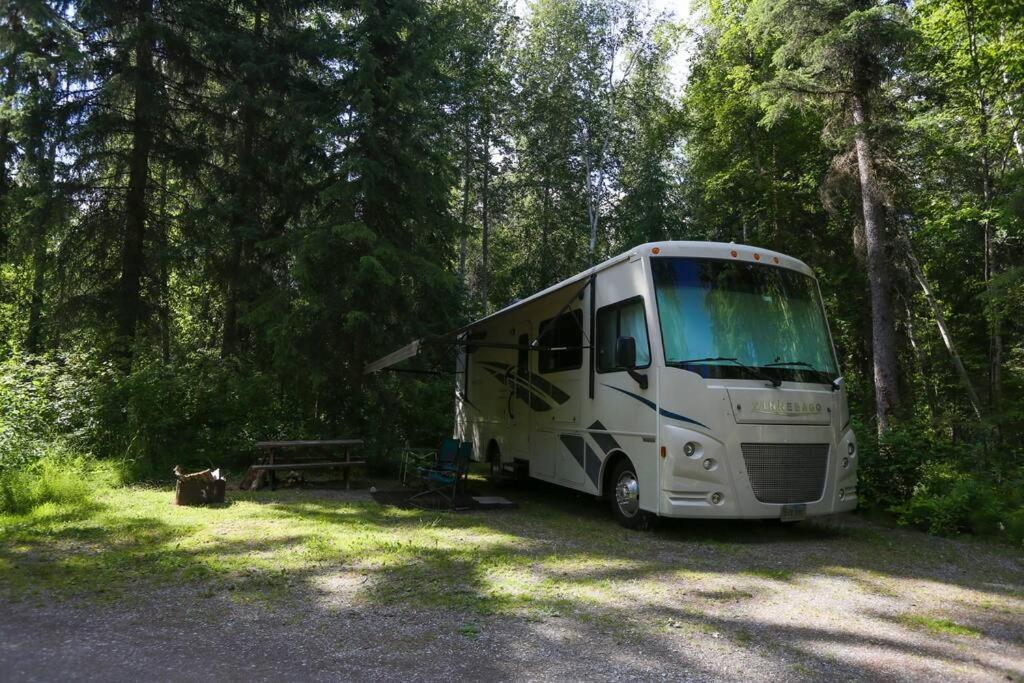 Golden Riverfront Campground Hotell Eksteriør bilde